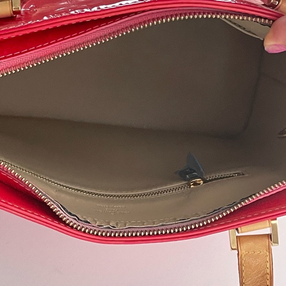 💗Louis Vuitton Houston bag in pretty pink color - Picture 10 of 15